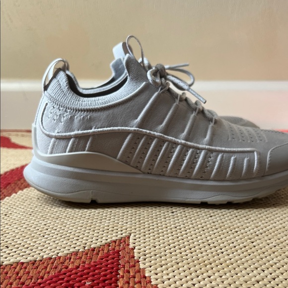 Fitflop Women's Gray Sneakers - Picture 4 of 6